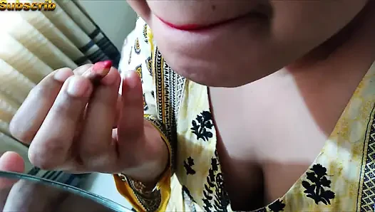 Crot sperma di dalam memek & mulut pasangan india