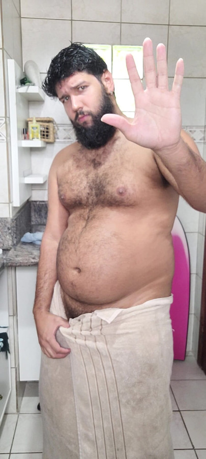 Gainer. Barriga. Urso. Barba. Peludo