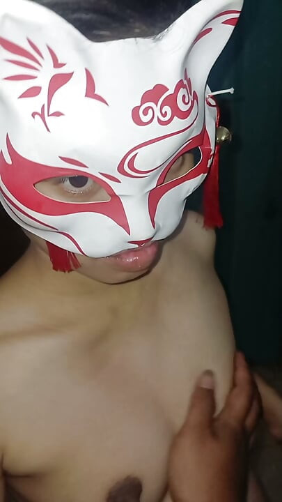 The sensation of an 18-year-old teenager who is pregnant