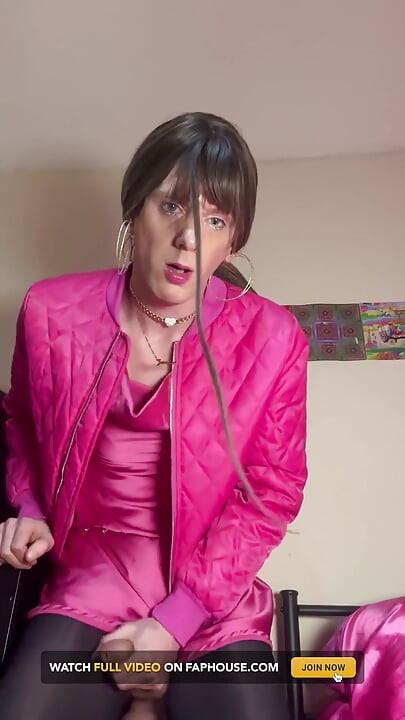 Jess Rides Dildo