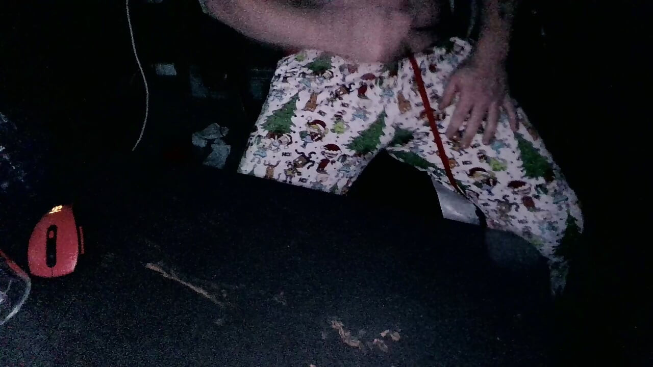 Another late night - Another risky fun time masturbation in the dark