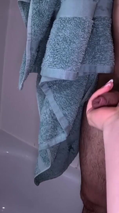 LUCKY STEPSON GETS A SURPRISE BLOWJOB AFTER SHOWER | Clip 1