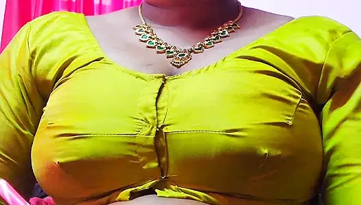 Indische tante genießt mit nachbarin