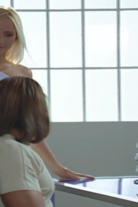 Model oyuncu seçmelerinde fotoğrafçı tarafından götünü parçalıyor