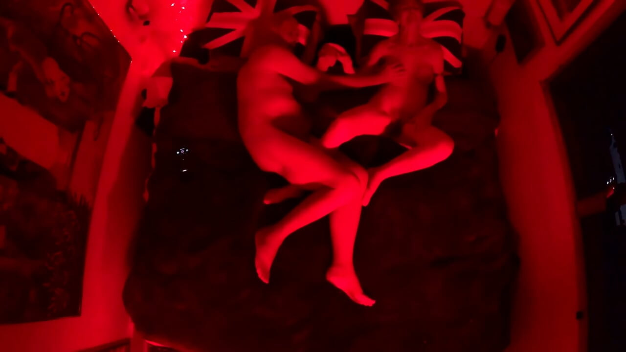 Трах в красном