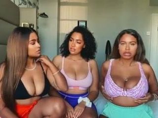 Heißer Chat mit 3 Mädchen