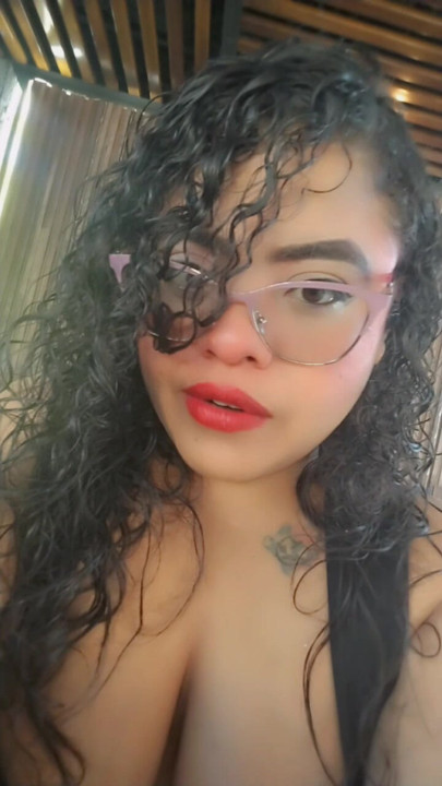 Eu sinto como lhe dar um sorriso hoje, mas você vai ter que pegá-lo ao vivo