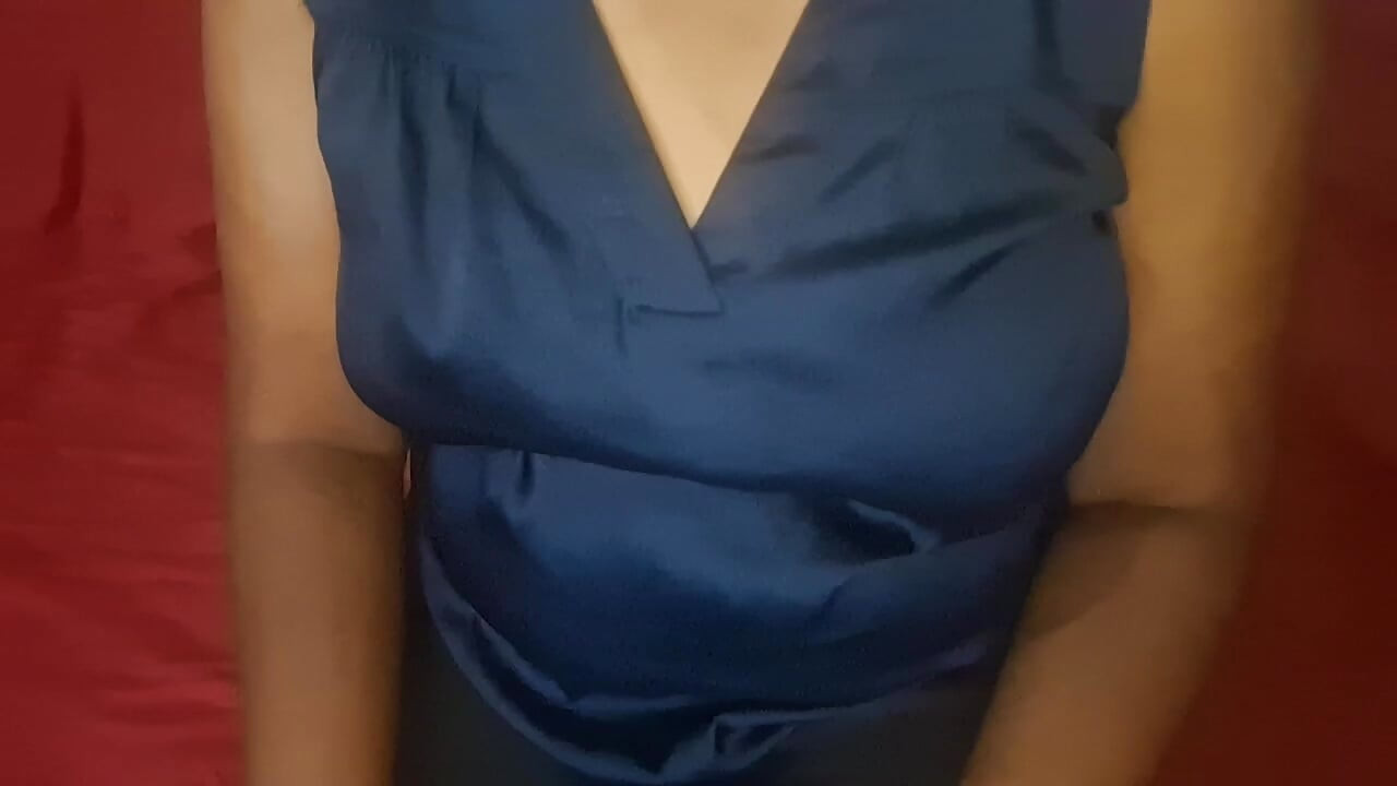 Ibu tiri sendirian di homestay solo
