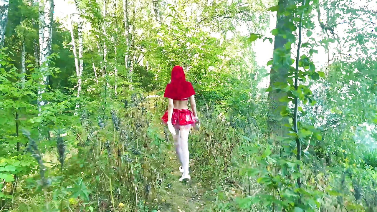 Little Red Riding Hood's Adventure in the Forest - Pussy Destruction - Deep Throat
