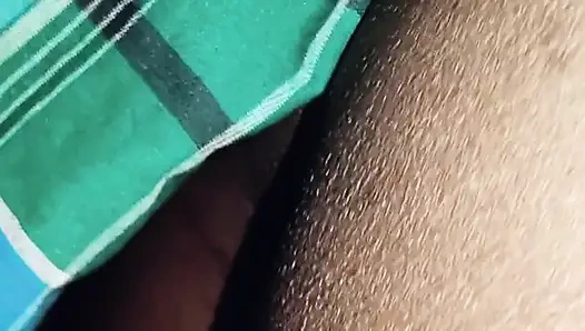 Hintli tamil boşanma orta yaşlı seksi kadın işiyor