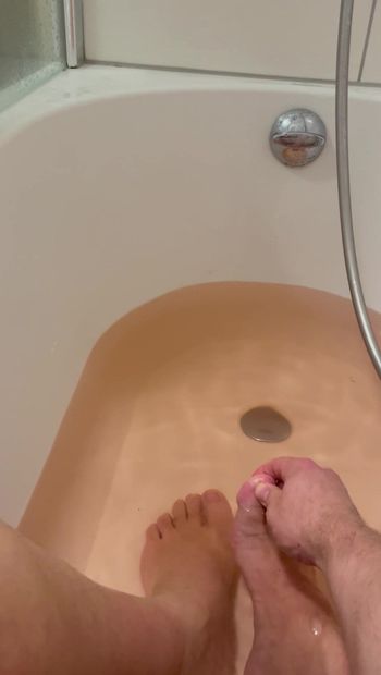 Regarde mon pied ou mes pieds sexy