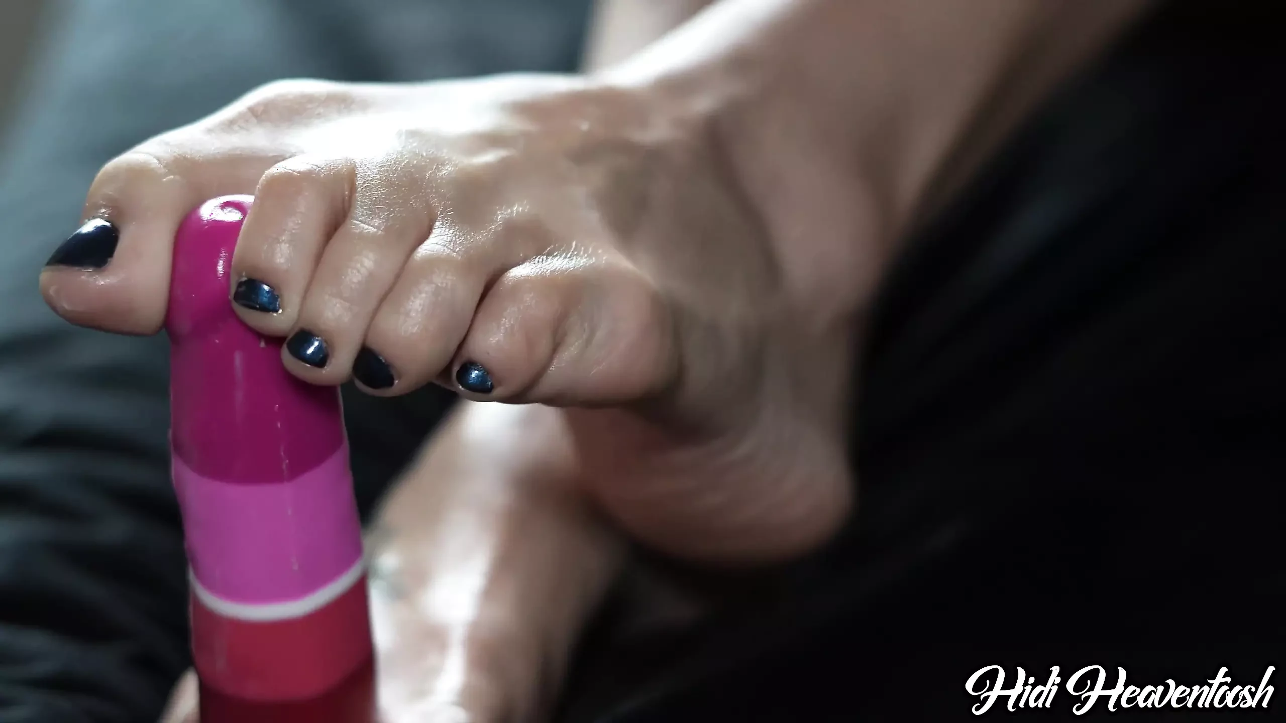 Toller footjob