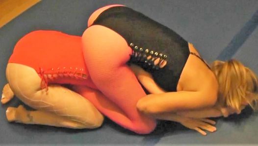 # 22 Vantarsi Monroe vs Electra, vero wrestling femminile