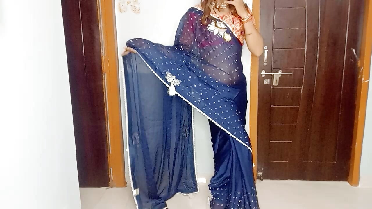bhabhi ki pahani hu saree our bra panty ko pahan ke use chodne ka ehsaas kiya