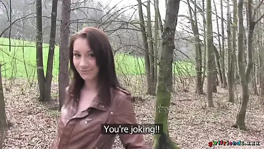 Girlfriends XXX - schlanke schätzchen erkunden die muschis des anderen