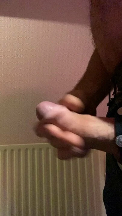 Mi sego il mio piccolo cazzo