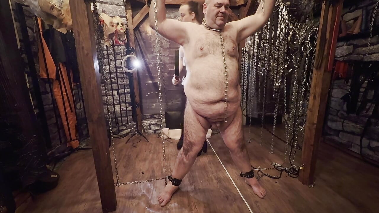 Deo 1:- Domina Satana uči gospodaricu Frenki sa booBoo