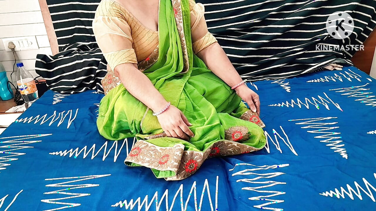 GHAR AAYI NEW MARRIED BHEN KI CHUDAI IN HINDI AUDIO