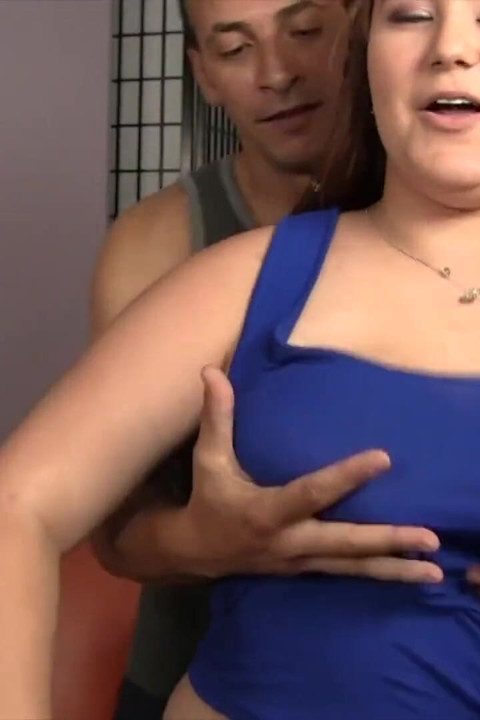 Lexi Summers gets a facial after getting fucked hard
