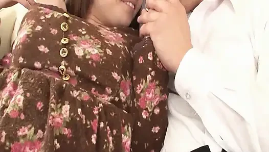 MILF japanische szene 2_asian MILF genießt es, mit ihren strümpfen zu ficken