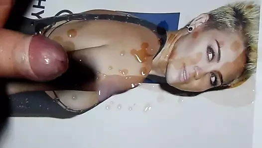 Cun üzerinde miley cyrus 1