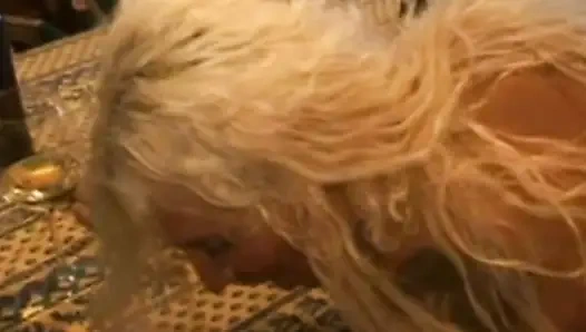 Malam liar cewek amsterdam rambut pirang