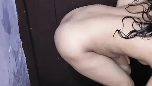 Bathing bhabhi (part-1)