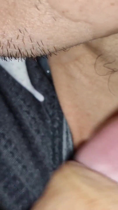 Uništeni orgazam na licu femboy twink crossdressera!