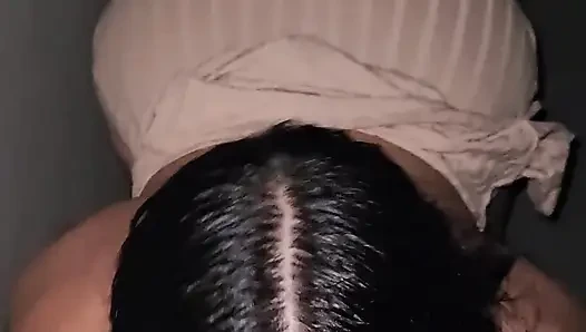 Venezolanische stiefschwester hat sex auf der nottreppe