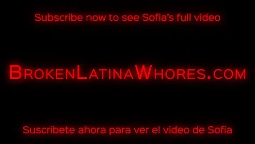 Thicc latin Sofia için sert gırtlağını sikiyor ve