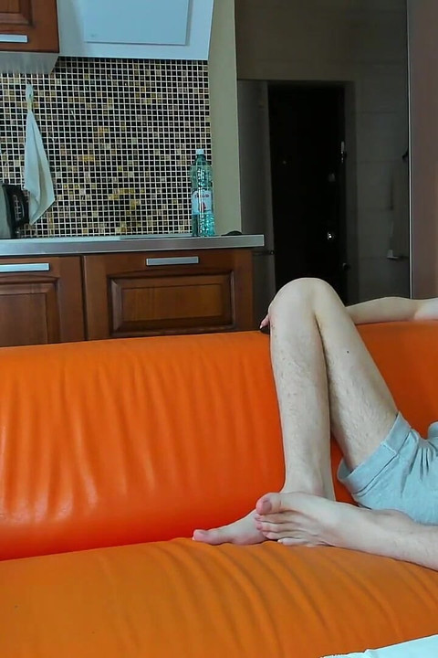 Ο Alex είναι ένας υπέροχος κόκορας Κορόιδο!