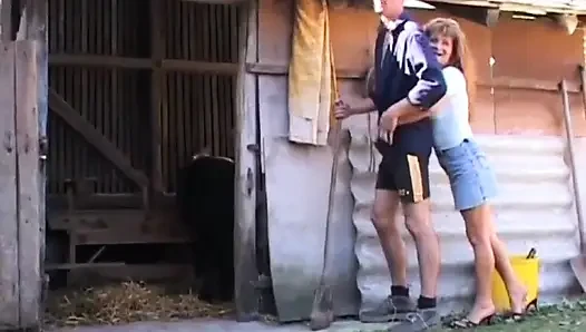 Big outside milf anal penetrated