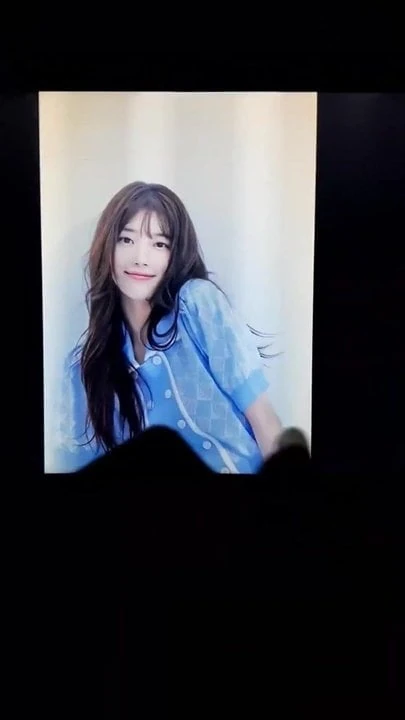Bae Suzy cum tribute