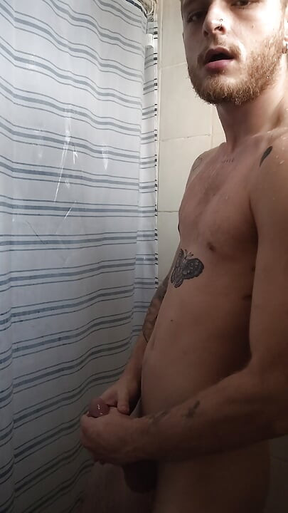 Solo biseksuele douche romige cumshot