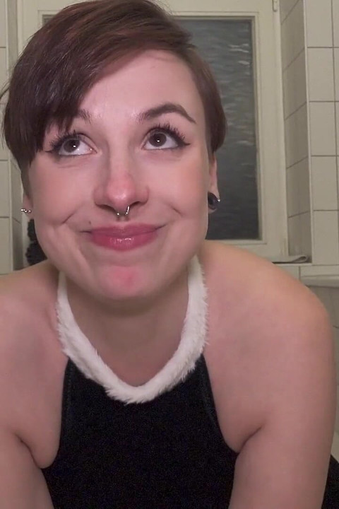 Vany Secret Pisses on Camera