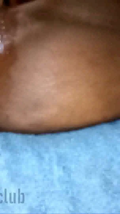 来自“在得克萨斯州 - 喷出 bbw 黑人熟女中出业余自制的黑人黑人妻子性交的迷人时刻”