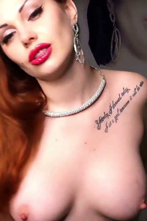 Get goldyficated! Feel my golden touch!! (topless)