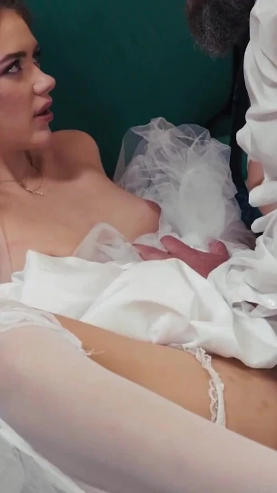 BRIDE4K。终于在我的婚礼上被干了 | 短片 1