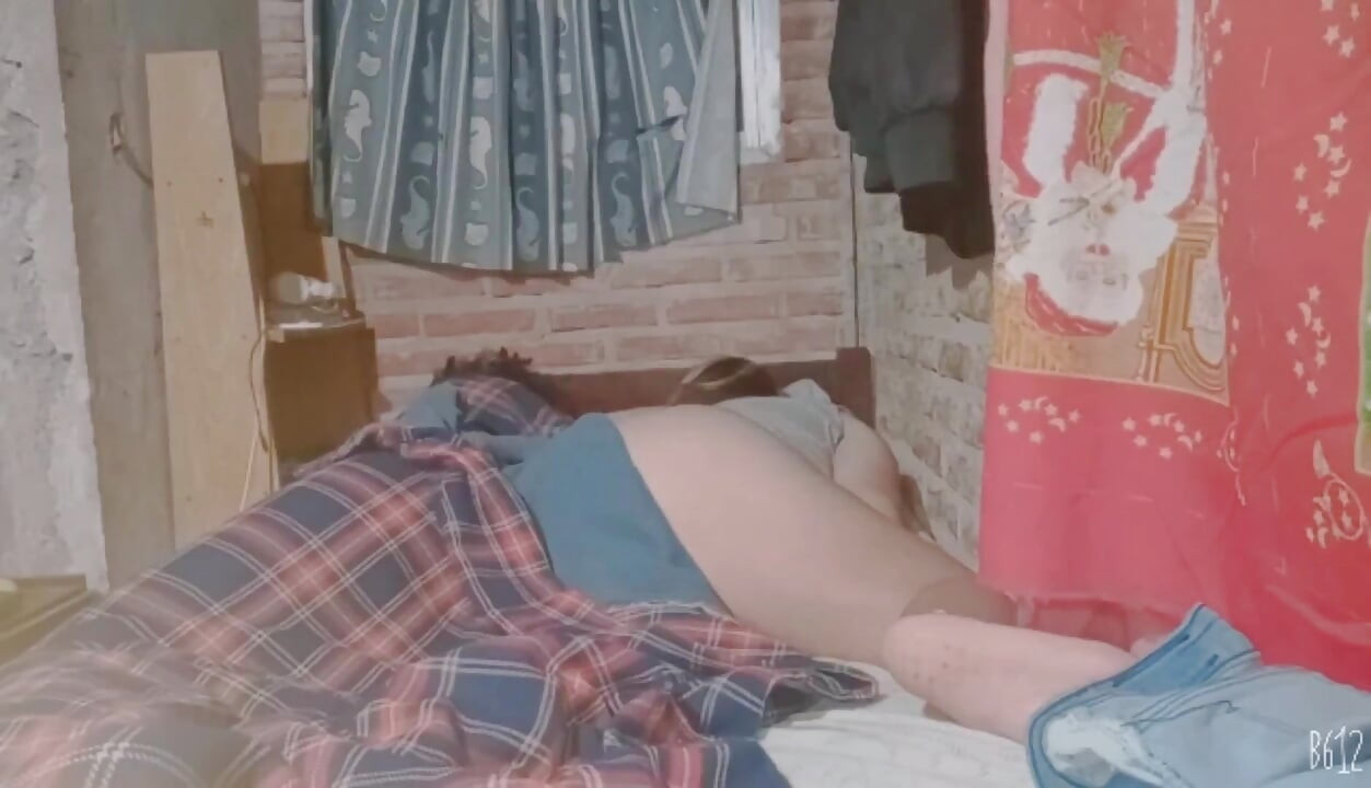 I Fuck My Chubby Friend With A Very Big Ass In My House At Night