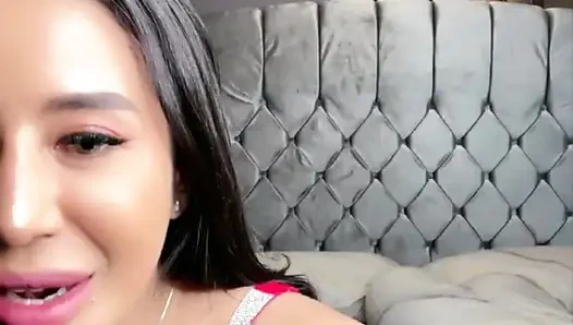 A Beautiful Girl Who Has A Crush On Her Boyfriend And Has A Crush On Her Boyfriend