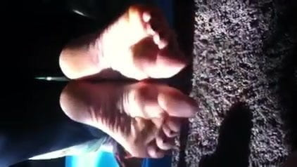 Wife toe wiggle in sun