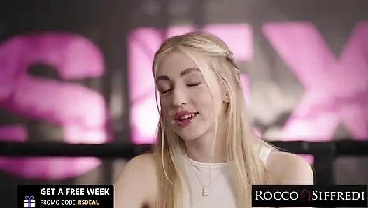 ROCCO sIFFREDI - die süße lina wird von dem größten schwanz, den sie je genommen hat, hart gefickt