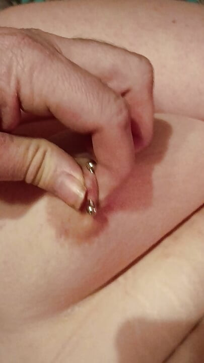 Getting off using my rose while sucking hubbys cock