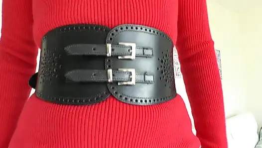 Широкие тугие ремни, часть 79, леди Виктория Валенте