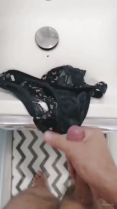 Cum on dirty pantie