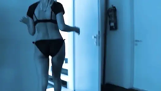 Немецкое Доминирование Блондинок-шлюшек В Клетке И Ванной