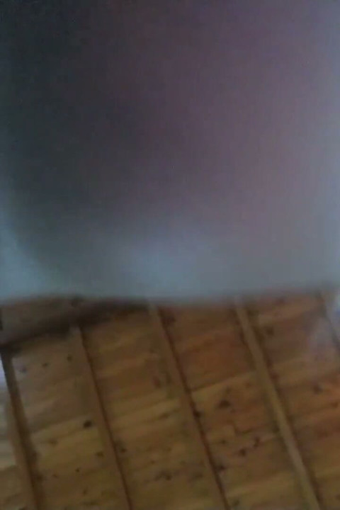Crni ljubavnik liže moju pičku pre nego što me oplođava u misionarskom položaju