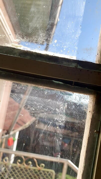 Doces pés e peitos de manhã