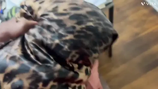 Böse mit einem fetten, ich war wieder böse, also wurde mein arsch zerstört, papi brachte mich dazu, analsex doggystyle zu machen