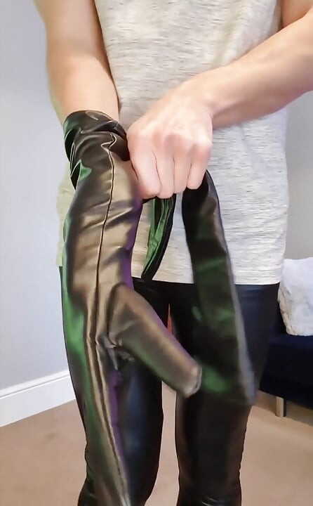 Pas mal de gens m'aiment dans mon legging étroit et mouillé